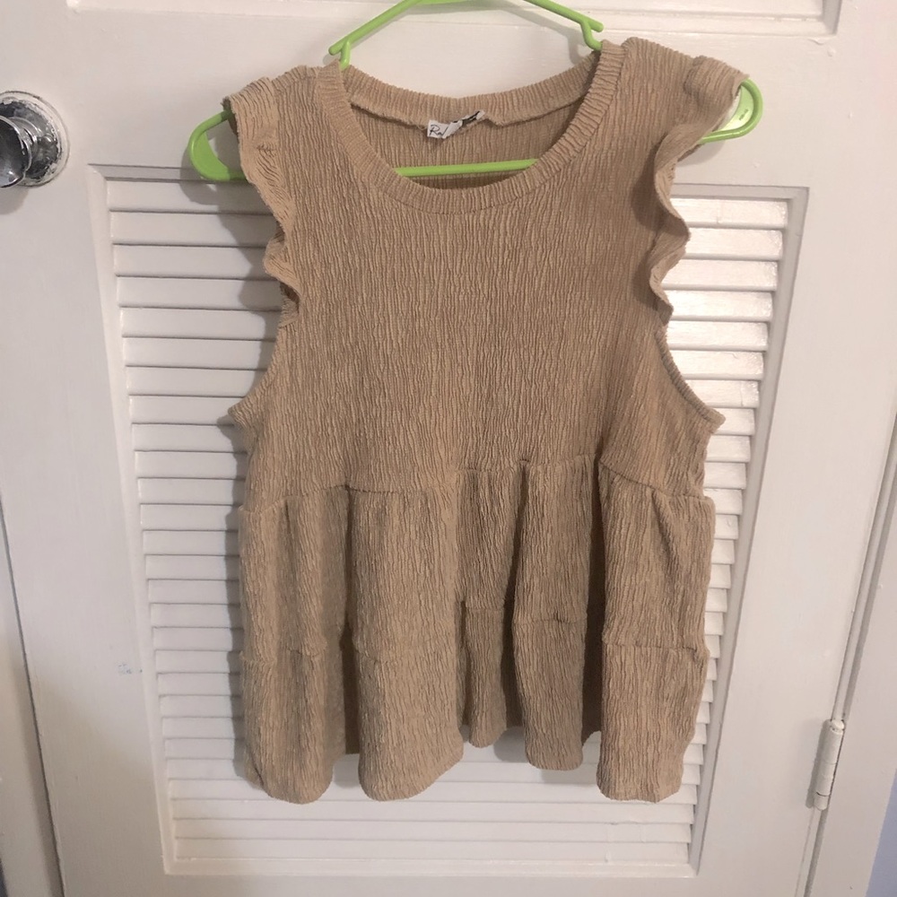 Frilled tan short sleeved top